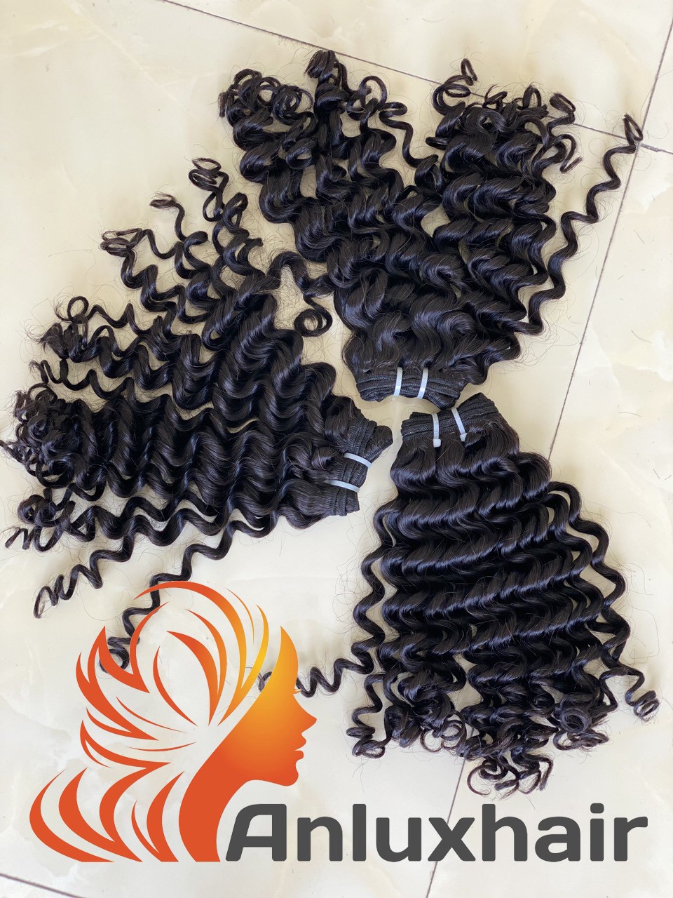 Display detials for WEAVE HAIR 03