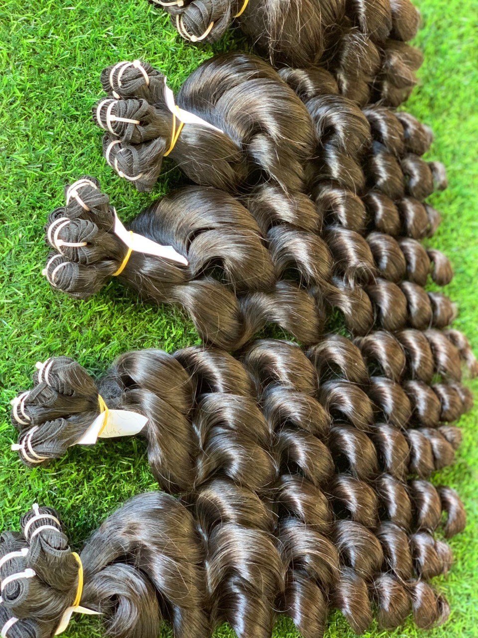 Display detials for WEAVE HAIR 01